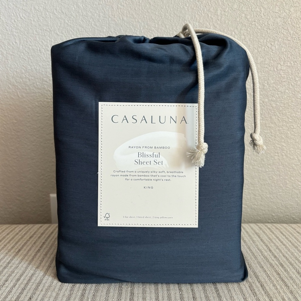 NWT King 400 Thread Count Rayon from Bamboo Sheet Set Dark Mineral Blue Casaluna
